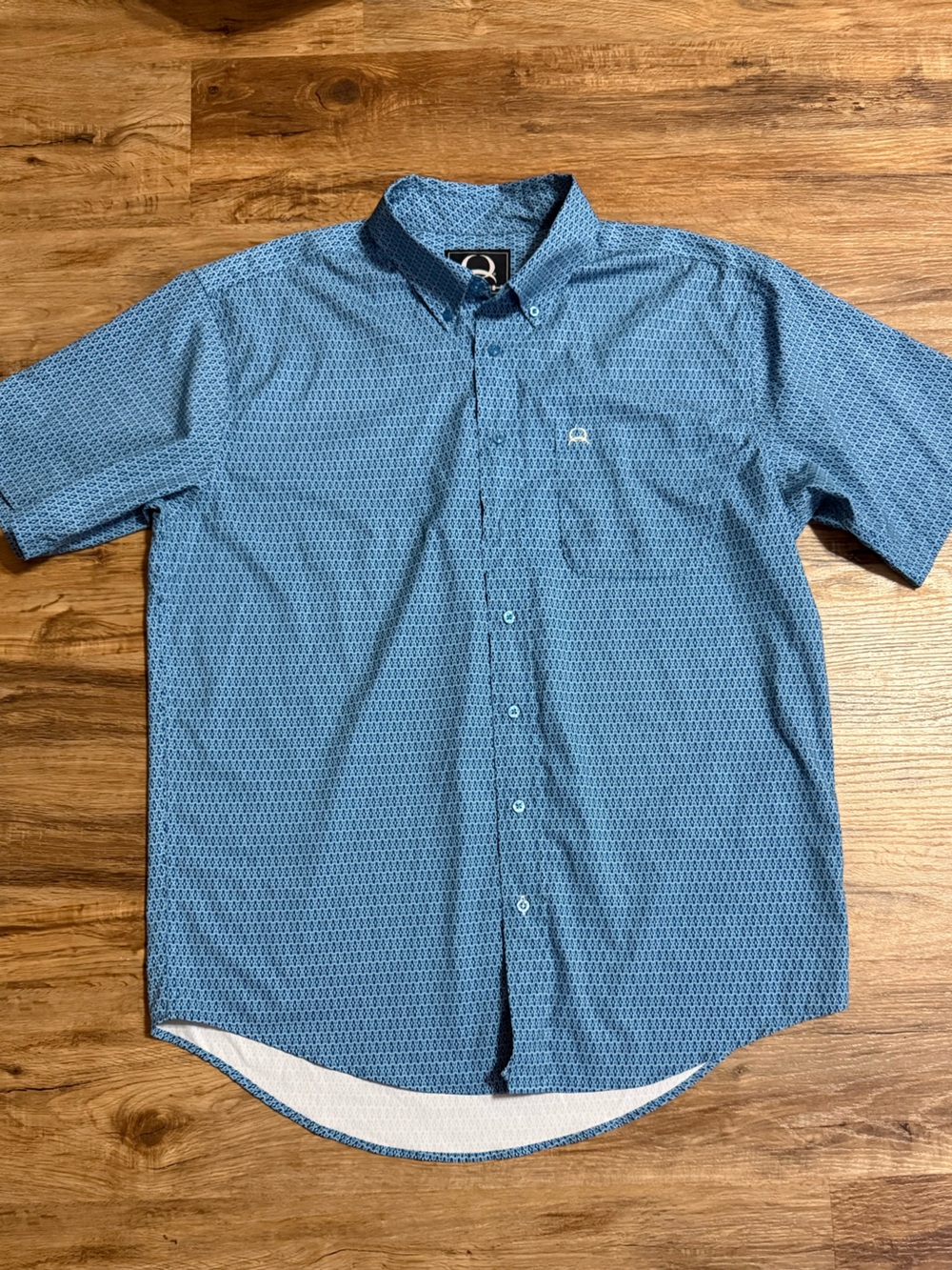 Cinch Men's Short Sleeve Button-Down Shirt in Blue
